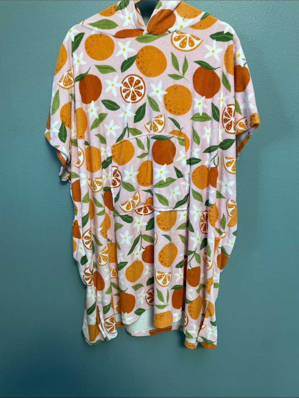 🍊 NWT Throwzy Citrus Orange Blossom Print Wearable Blanket Hoodie  –  OS